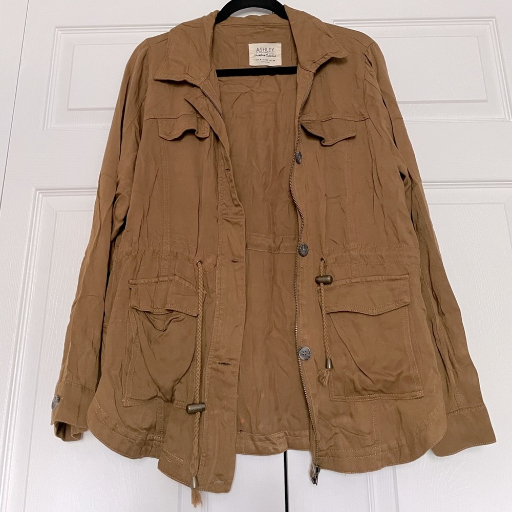 Charlotte Russe Woman’s Soft Utility Jacket 💕